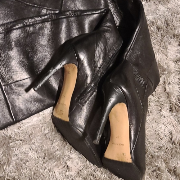 Leather knee length black boots wore a few times. - Picture 4 of 4